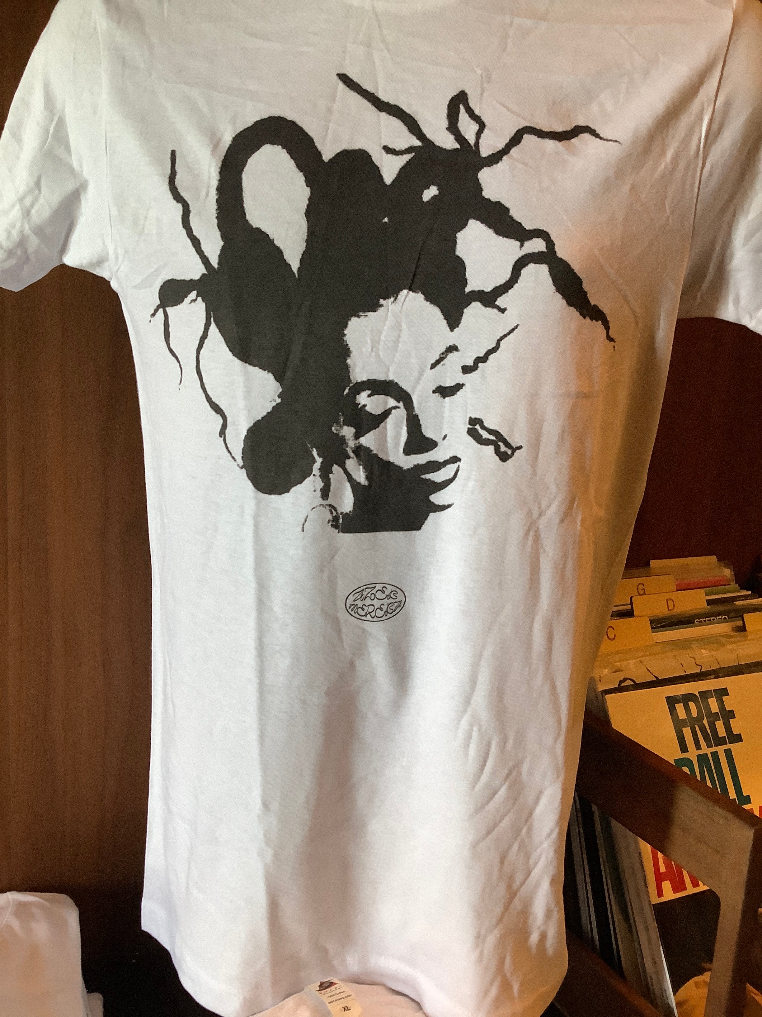 MEREBA - WHITE T-SHIRT